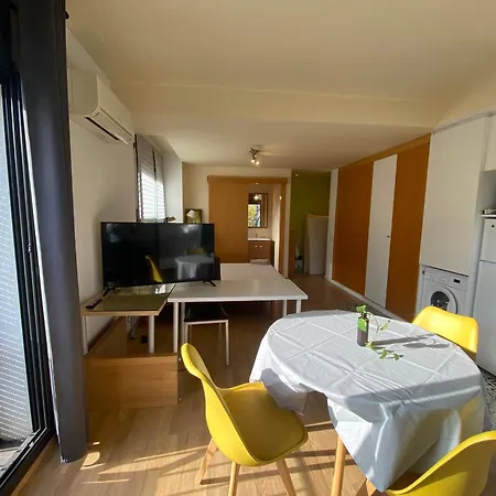 Loft Muy Soleado En Apartament Terrassa